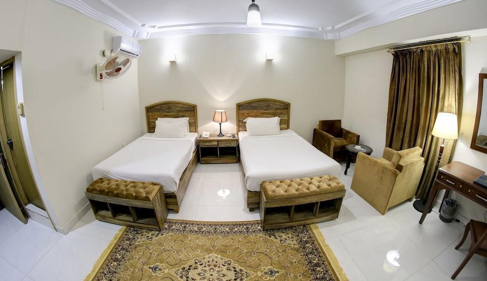 Hotel Crown Inn Karachi Esterno foto