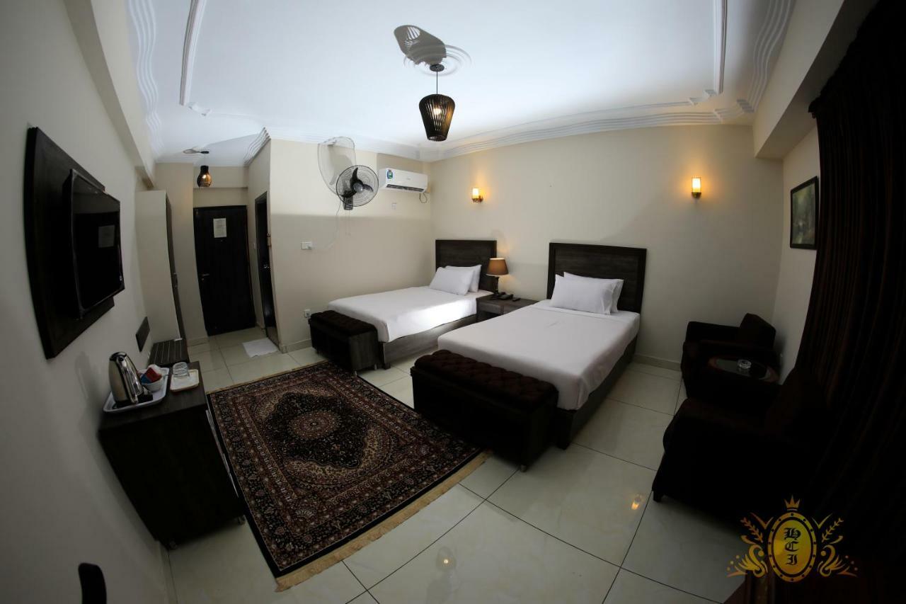 Hotel Crown Inn Karachi Esterno foto
